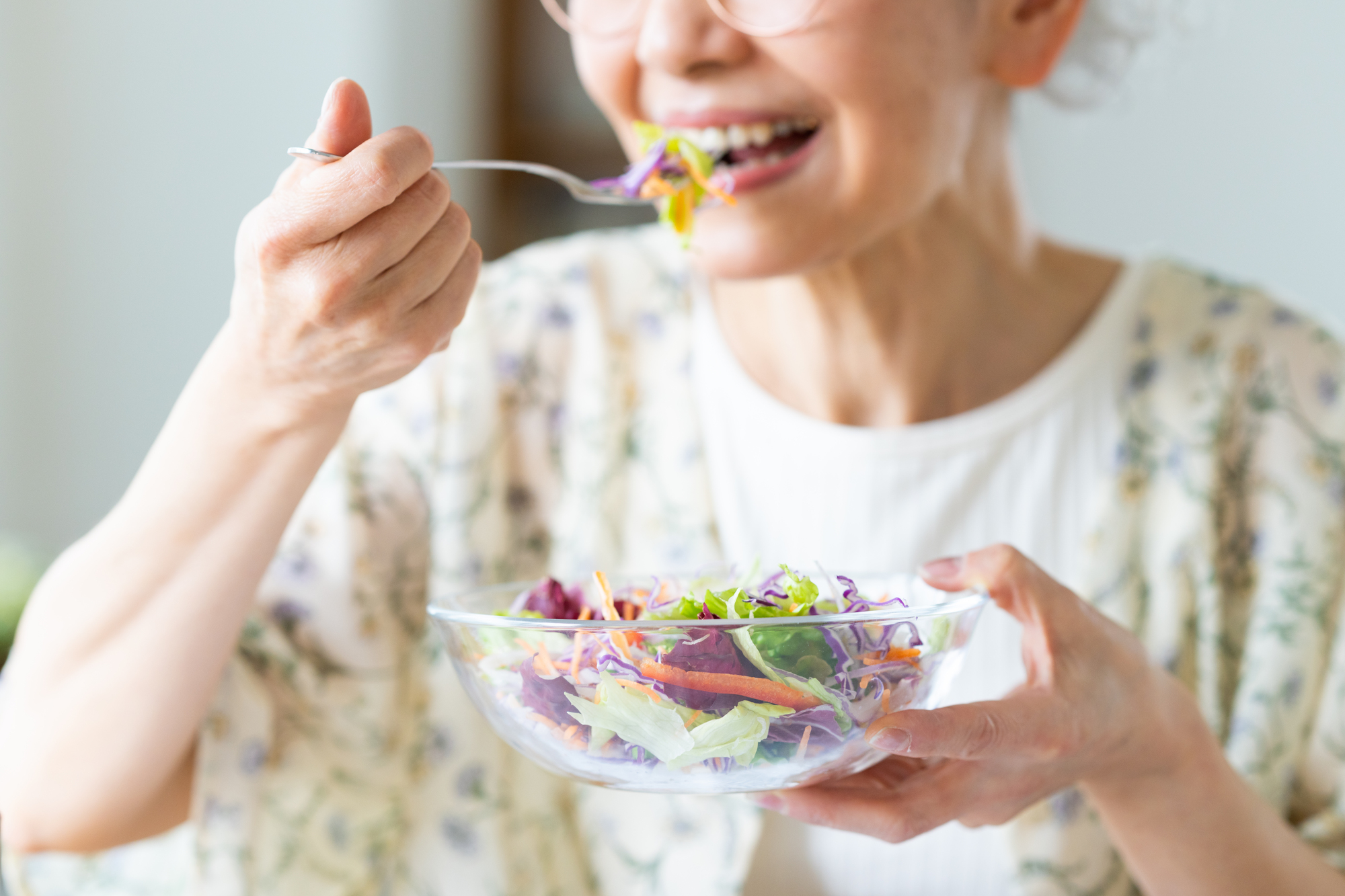 健康長寿の秘訣：高齢者向け栄養素摂取の完全ガイド - 介護食・腎臓病 